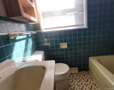 66 Phillips Street - Photo Thumbnail 11