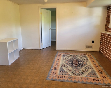 66 Phillips Street - Photo Thumbnail 14
