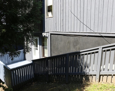 132 Woodland Drive - Photo Thumbnail 7