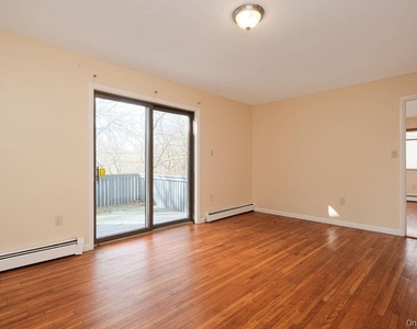 132 Woodland Drive - Photo Thumbnail 3