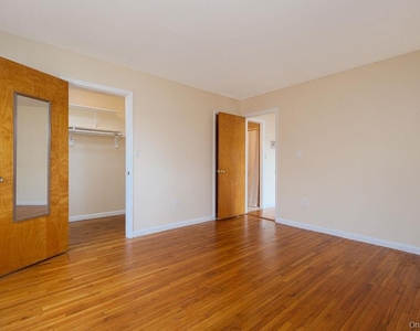 132 Woodland Drive - Photo Thumbnail 4