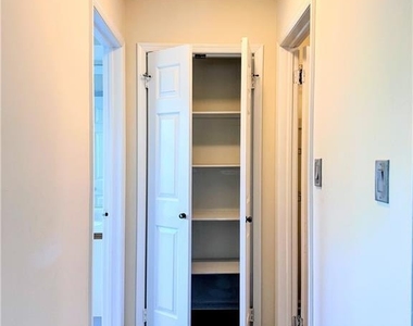 1211 Woodhaven Drive - Photo Thumbnail 9