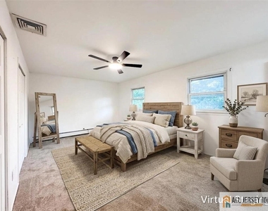 742 Grove Avenue - Photo Thumbnail 36