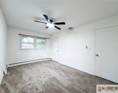 742 Grove Avenue - Photo Thumbnail 27