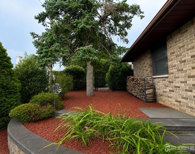41 Harrison Street - Photo Thumbnail 15