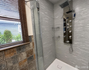 41 Harrison Street - Photo Thumbnail 9
