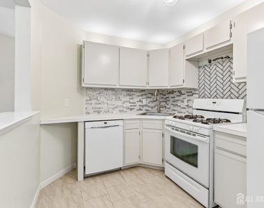 4 Chelsea Drive - Photo Thumbnail 6