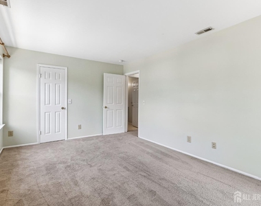 4 Chelsea Drive - Photo Thumbnail 15