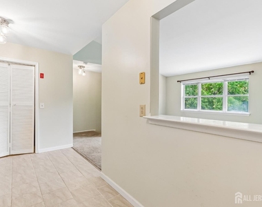 4 Chelsea Drive - Photo Thumbnail 4