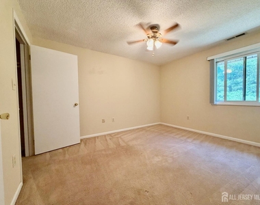 2310 Ravens Crest Drive - Photo Thumbnail 13