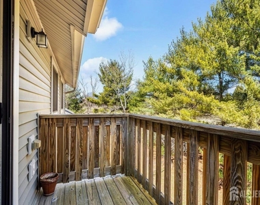 2310 Ravens Crest Drive - Photo Thumbnail 23