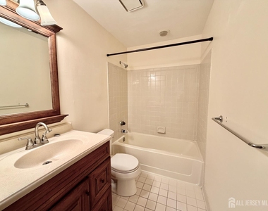 2310 Ravens Crest Drive - Photo Thumbnail 18