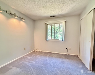 2310 Ravens Crest Drive - Photo Thumbnail 14