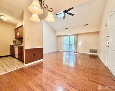 2310 Ravens Crest Drive - Photo Thumbnail 5