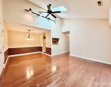 2310 Ravens Crest Drive - Photo Thumbnail 3