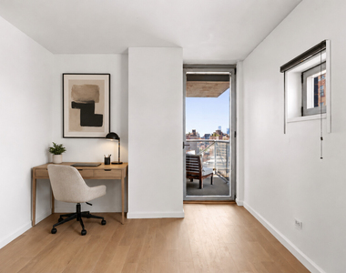 270 W 17th Street - Photo Thumbnail 9