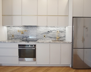 370 Lenox Avenue - Photo Thumbnail 2