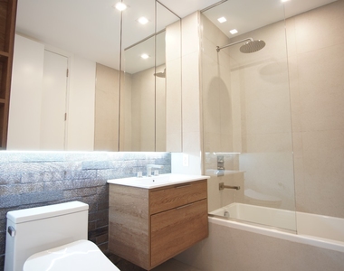 370 Lenox Avenue - Photo Thumbnail 4