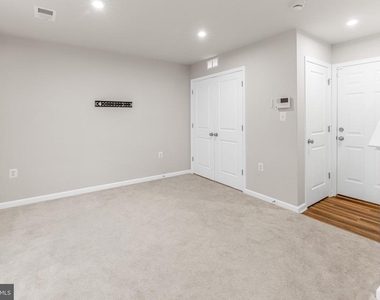 62 Coolidge Avenue - Photo Thumbnail 4