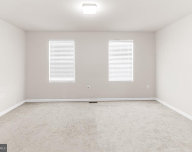 62 Coolidge Avenue - Photo Thumbnail 19
