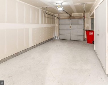 62 Coolidge Avenue - Photo Thumbnail 21