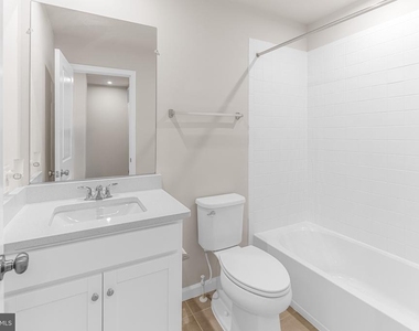62 Coolidge Avenue - Photo Thumbnail 15