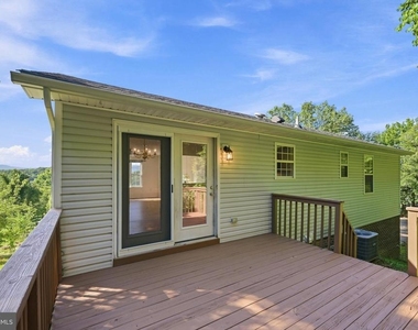 1183 River Bend Court - Photo Thumbnail 40
