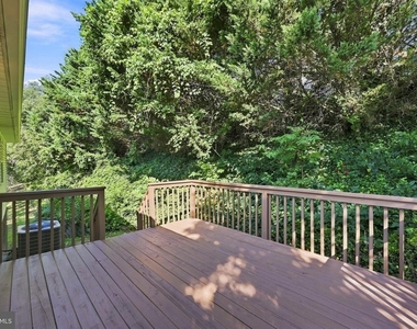 1183 River Bend Court - Photo Thumbnail 22