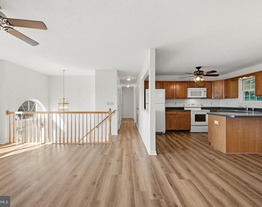 1183 River Bend Court - Photo Thumbnail 13