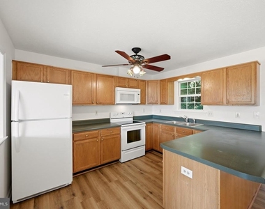 1183 River Bend Court - Photo Thumbnail 18
