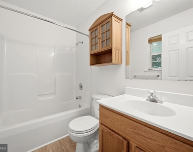 1183 River Bend Court - Photo Thumbnail 31