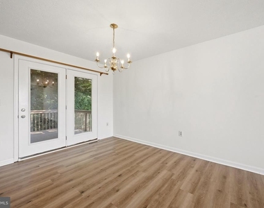 1183 River Bend Court - Photo Thumbnail 15