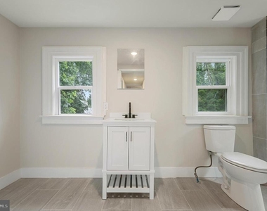 553 Highland Avenue - Photo Thumbnail 16
