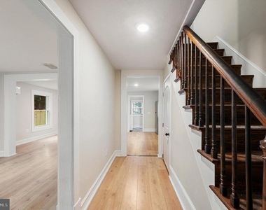 553 Highland Avenue - Photo Thumbnail 1