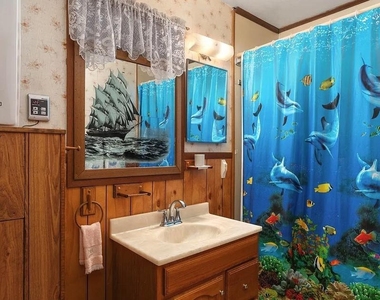 314 Lake Drive - Photo Thumbnail 10