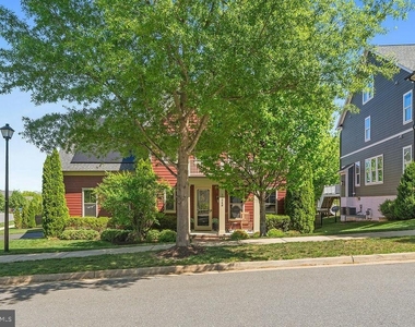 17243 Miss Packard Court - Photo Thumbnail 2