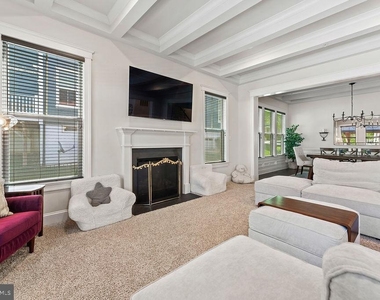17243 Miss Packard Court - Photo Thumbnail 41