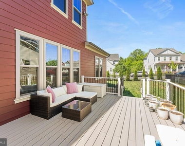17243 Miss Packard Court - Photo Thumbnail 12