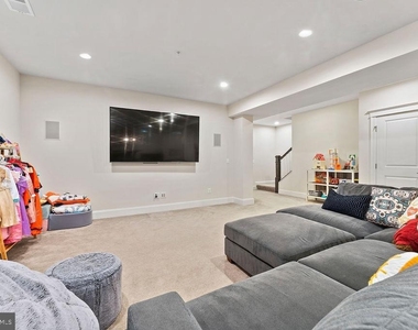 17243 Miss Packard Court - Photo Thumbnail 28