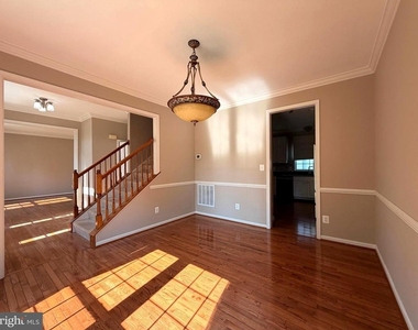 10214 Moss Tower Place - Photo Thumbnail 13