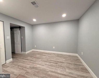 10214 Moss Tower Place - Photo Thumbnail 30
