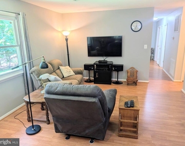 6997 Gilbeth Road - Photo Thumbnail 11