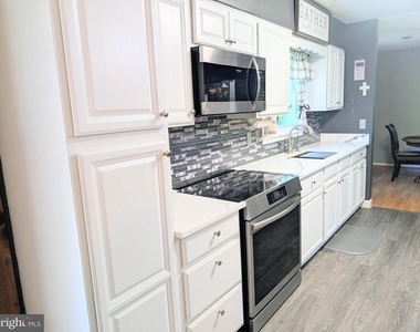 6997 Gilbeth Road - Photo Thumbnail 13