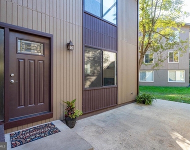12303 Mulberry Court - Photo Thumbnail 3