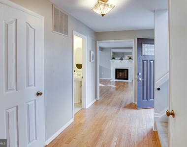 12303 Mulberry Court - Photo Thumbnail 4