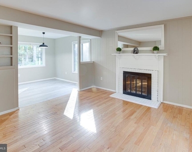 12303 Mulberry Court - Photo Thumbnail 10