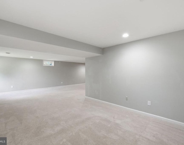 6008 Preswell Court - Photo Thumbnail 17