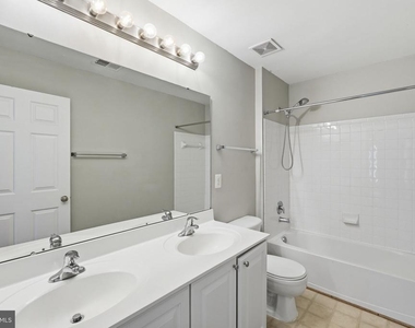 6008 Preswell Court - Photo Thumbnail 13