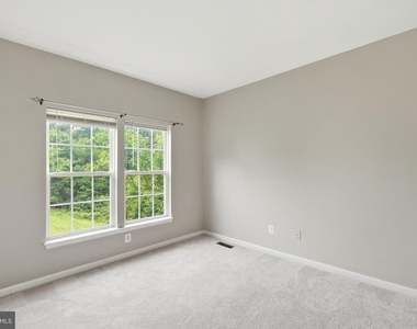 6008 Preswell Court - Photo Thumbnail 18