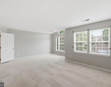 6008 Preswell Court - Photo Thumbnail 21
